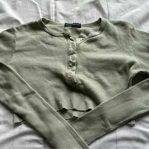 Brandy melville crop long sleeve